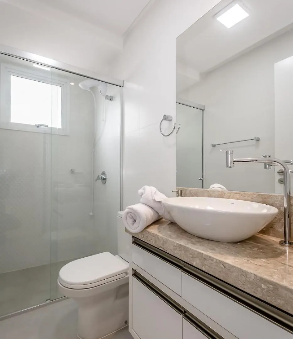 Apartamento 3 Suites, Amplo Para Toda A Familia, No Coracao De Meia Praia Itapema 0*,