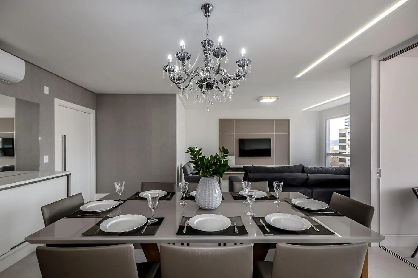 Apartamento 3 Suites, Amplo Para Toda A Familia, No Coracao De Meia Praia Itapema 0*,  Brésil