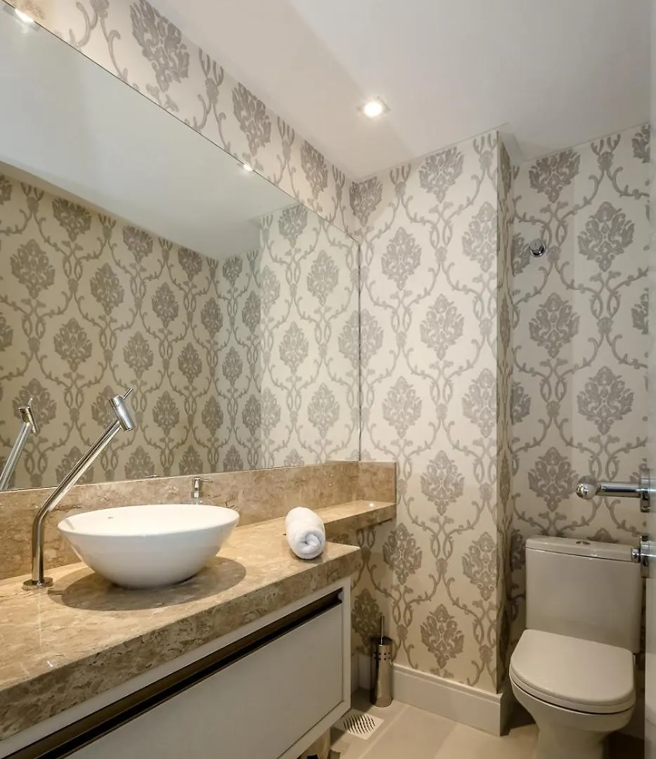 Apartamento 3 Suites, Amplo Para Toda A Familia, No Coracao De Meia Praia Itapema Appartement