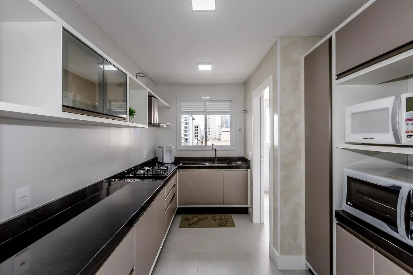 Apartamento 3 Suites, Amplo Para Toda A Familia, No Coracao De Meia Praia Itapema Brésil